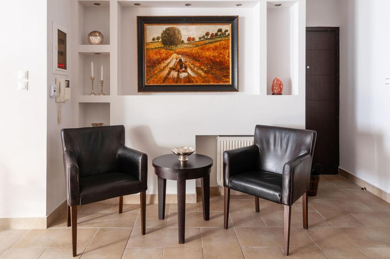 Kleio By Heloni Apartment *