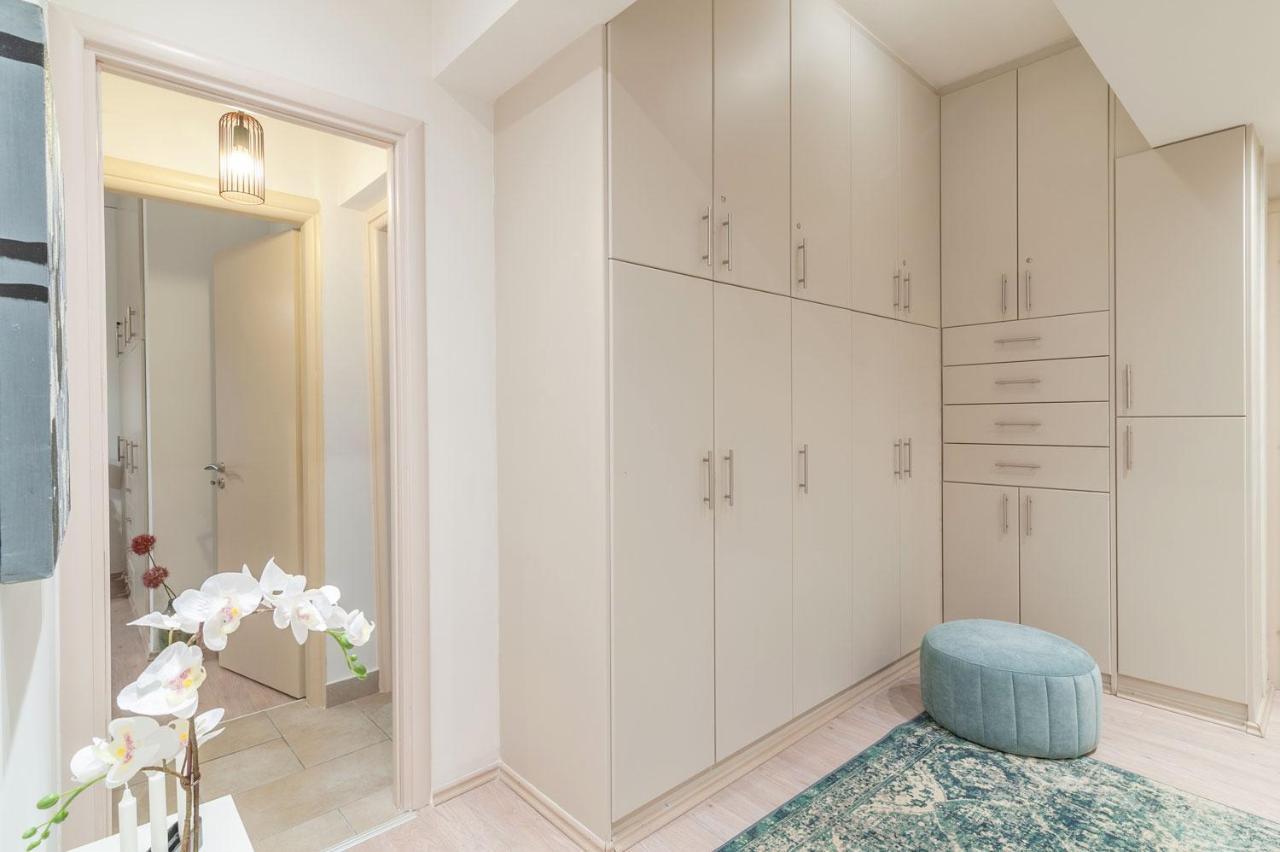 Kleio By Heloni Athens